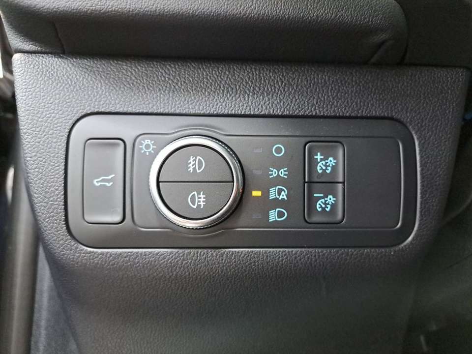 Ford Kuga - Imagem 11