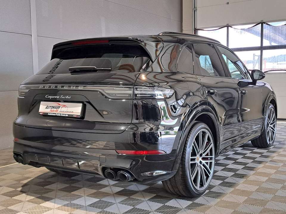 Porsche Cayenne - Imagem 4