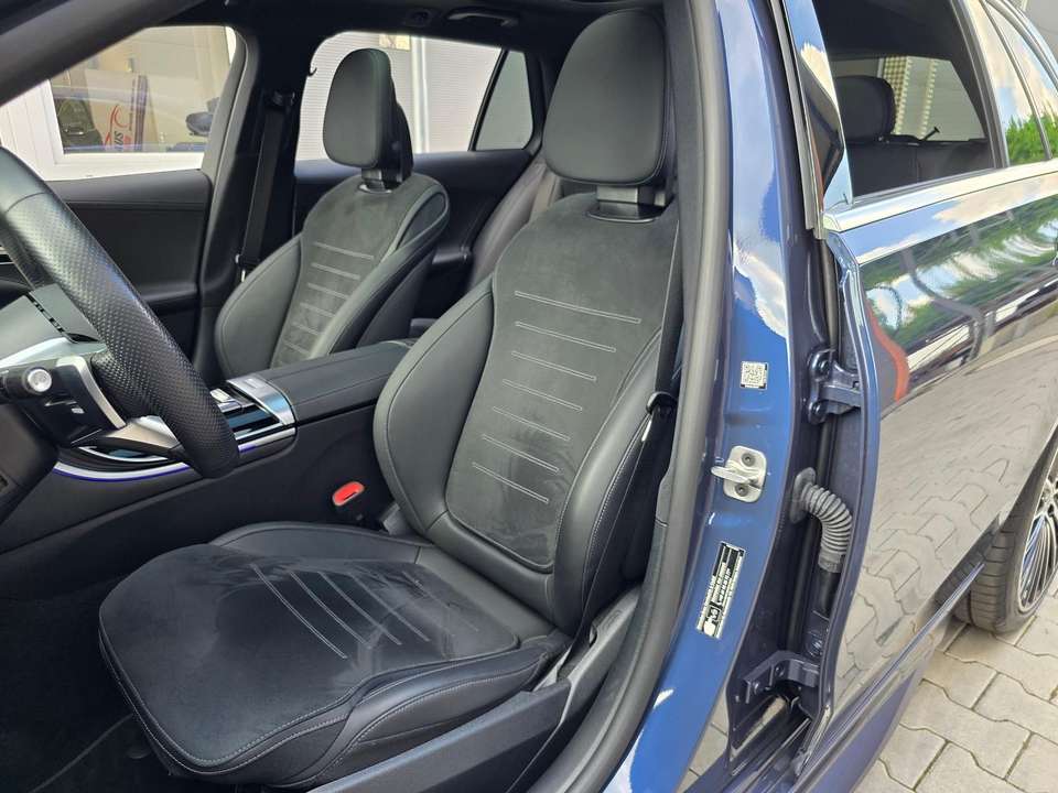 Mercedes-Benz C 200 - Imagem 11