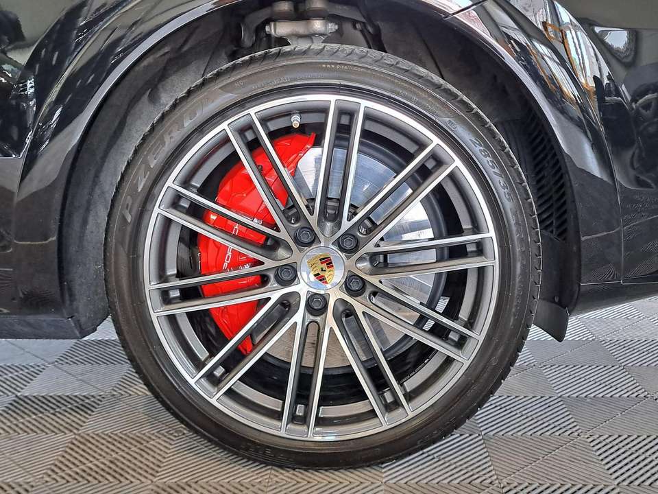 Porsche Cayenne - Imagem 10