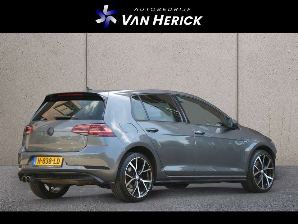 Volkswagen Golf GTE - Imagem 4