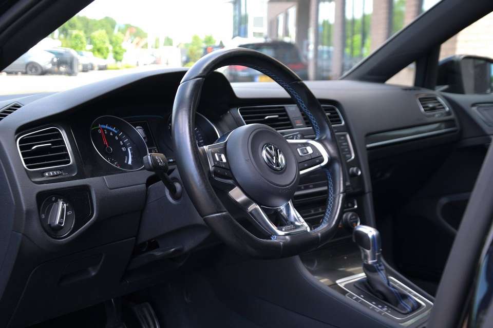 Volkswagen Golf GTE - Imagem 9