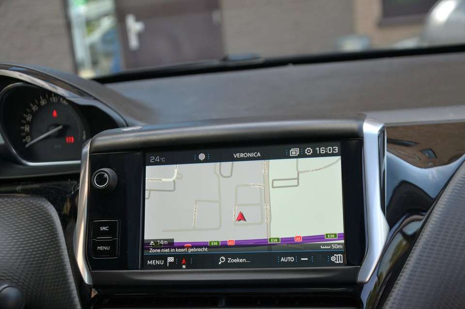 Peugeot 2008 - Imagem 12