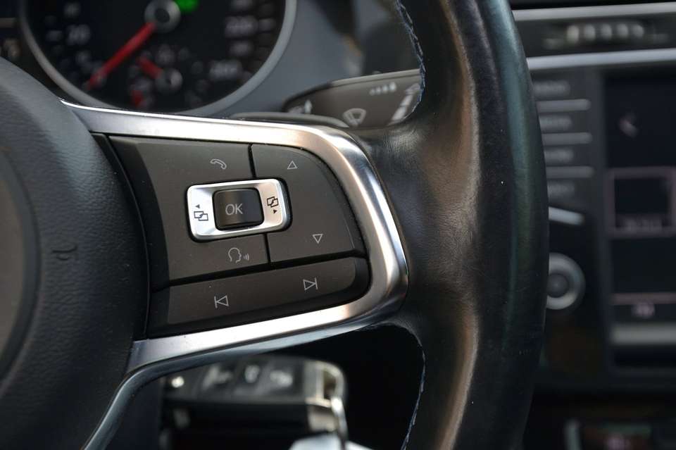 Volkswagen Golf GTE - Imagem 20