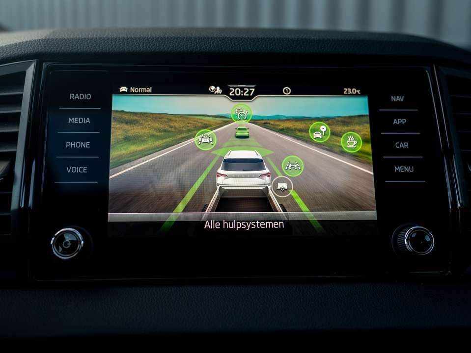 Skoda Karoq - Imagem 8