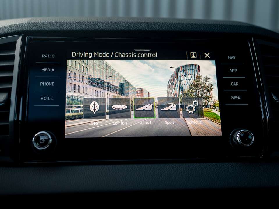 Skoda Karoq - Imagem 13