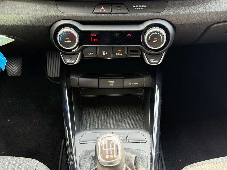 Kia Stonic - Imagem 18
