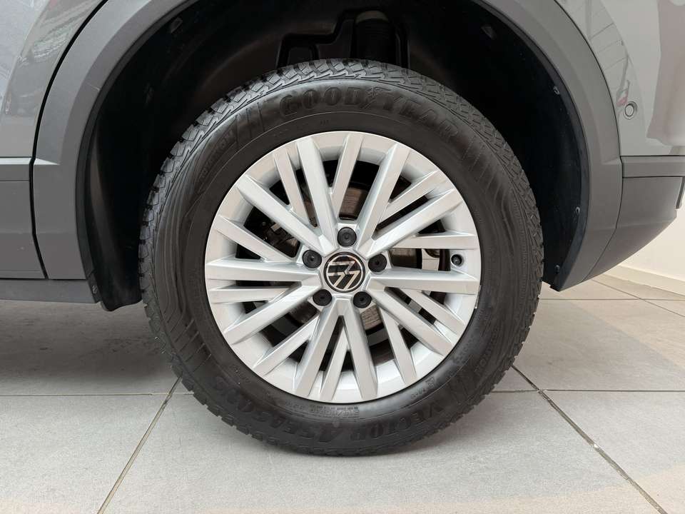 Volkswagen T-Roc - Imagem 4