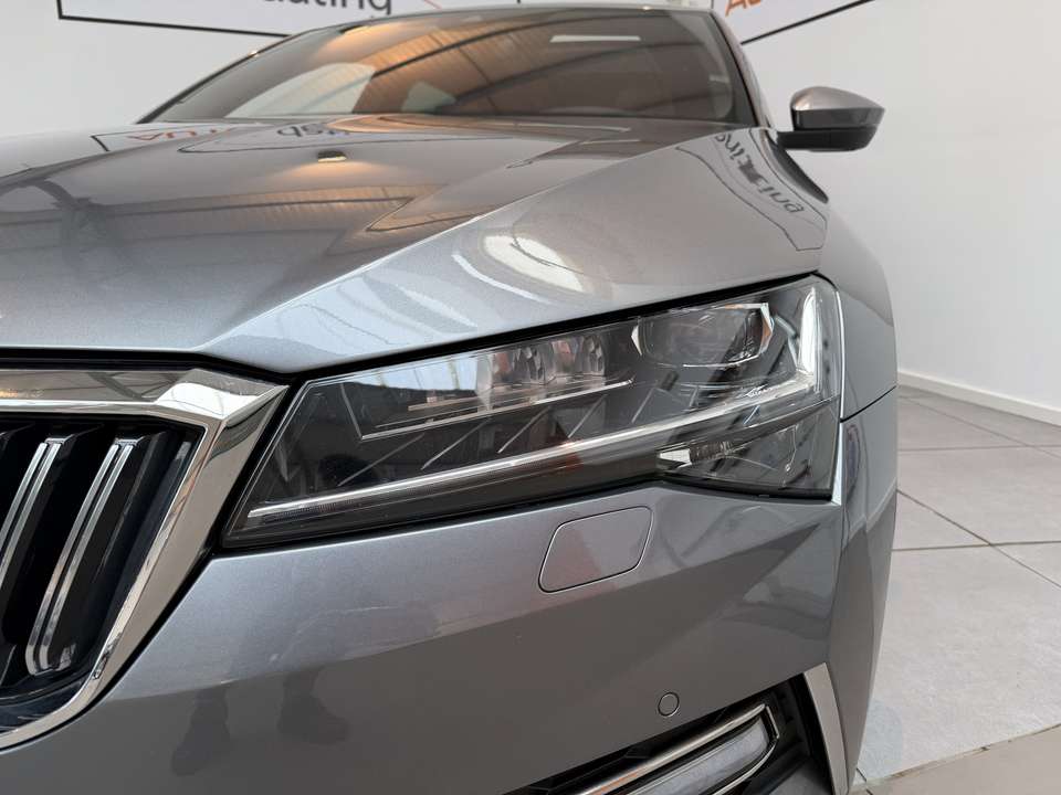 Skoda Superb - Imagem 6