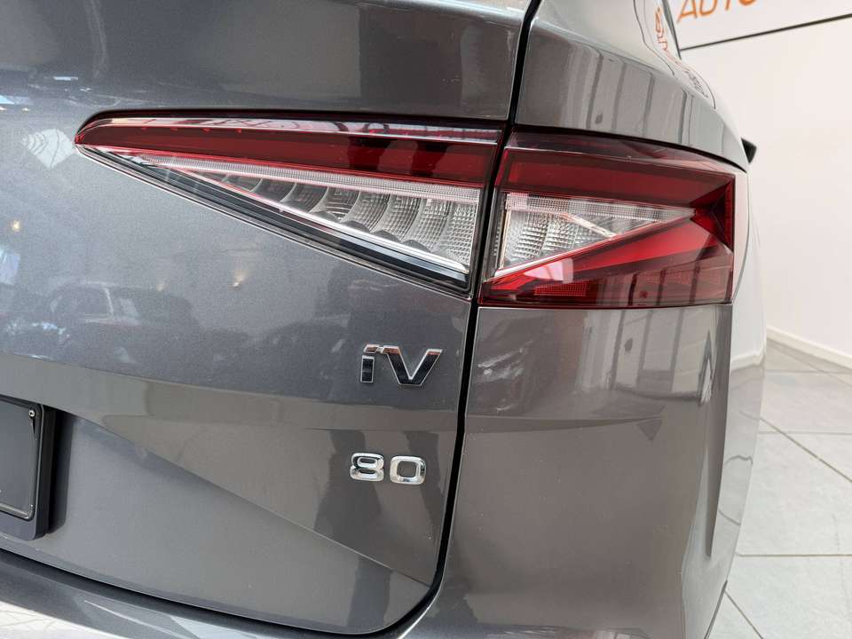 Skoda Enyaq - Imagem 8