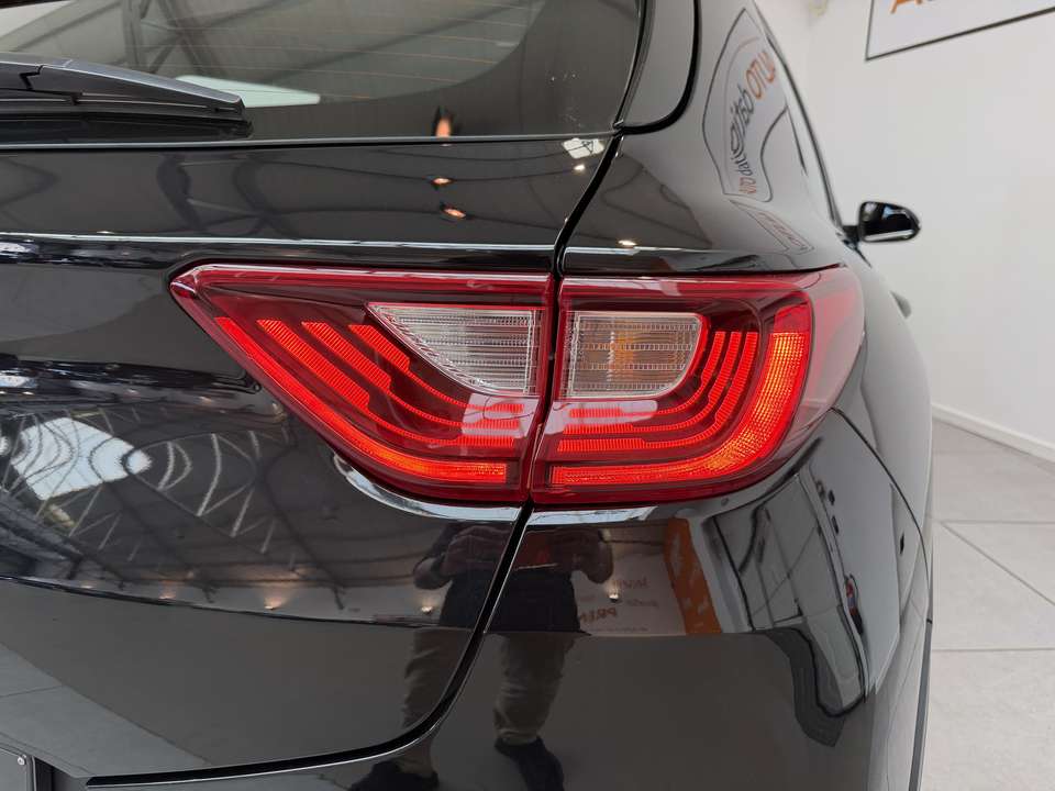 Kia Stonic - Imagem 8