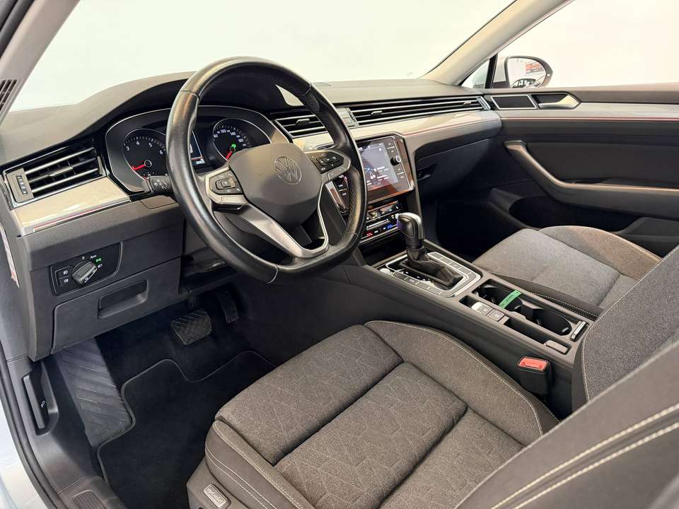 Volkswagen Passat Variant - Imagem 11