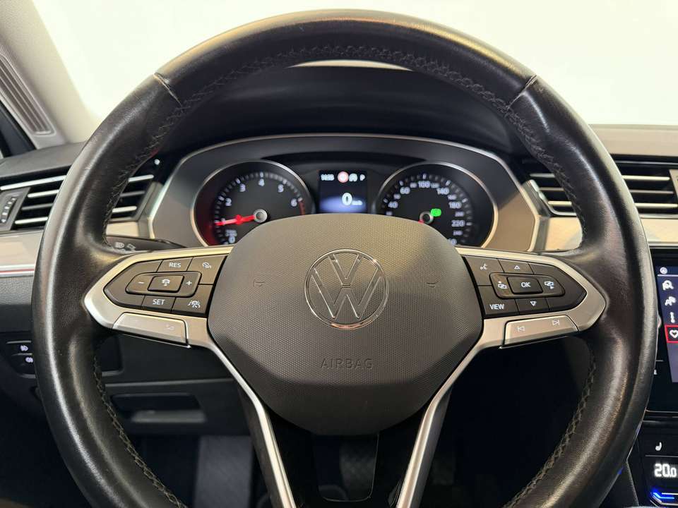 Volkswagen Passat Variant - Imagem 12