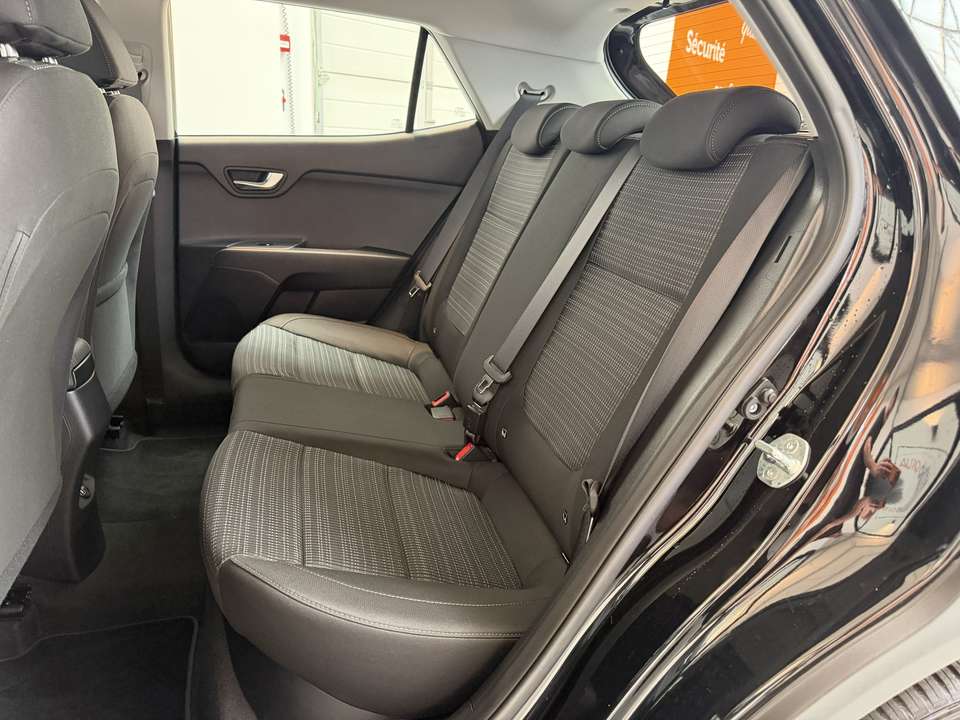Kia Stonic - Imagem 9