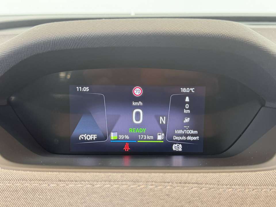 Skoda Enyaq - Imagem 13