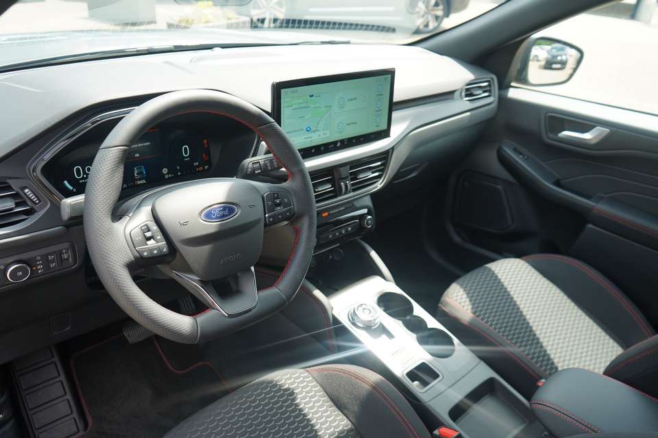 Ford Kuga - Imagem 11