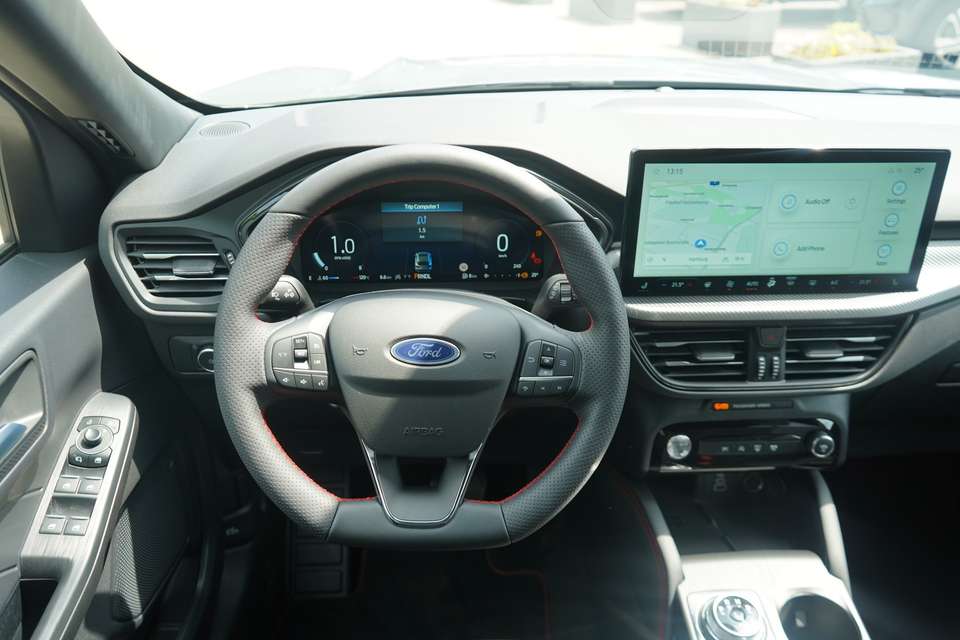 Ford Kuga - Imagem 13