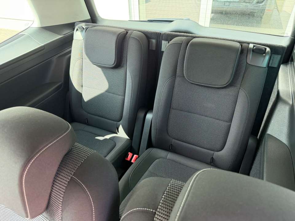 Volkswagen Sharan - Imagem 8