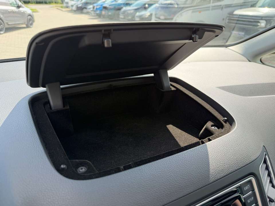 Volkswagen Sharan - Imagem 15