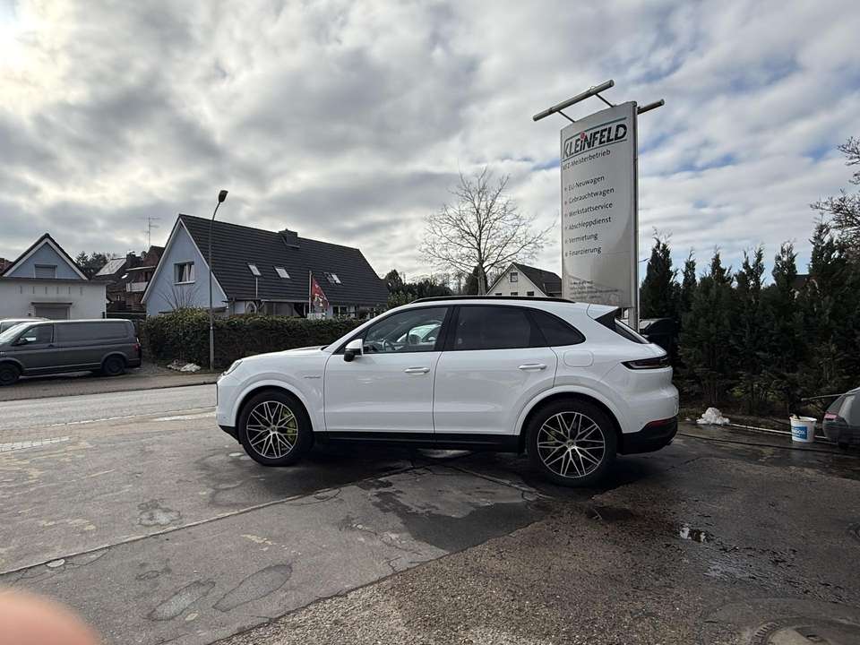 Porsche Cayenne - Imagem 2