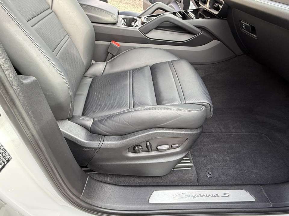 Porsche Cayenne - Imagem 11