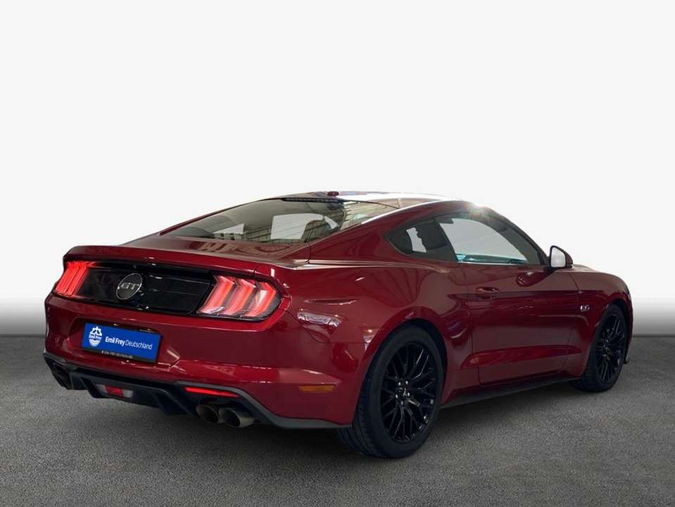 Ford Mustang - Imagem 2