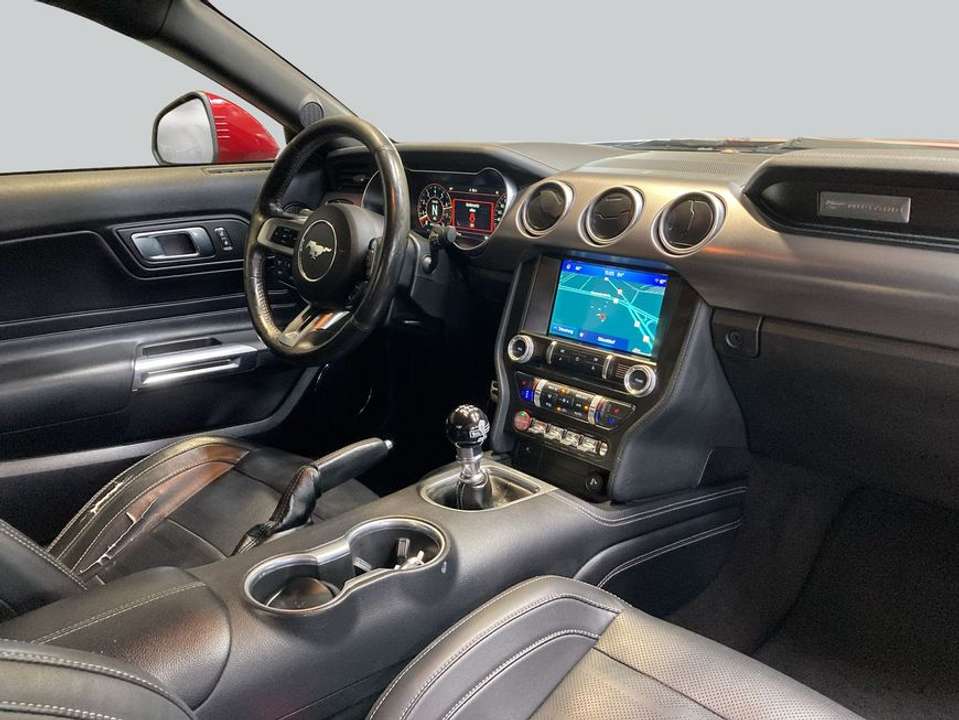 Ford Mustang - Imagem 15