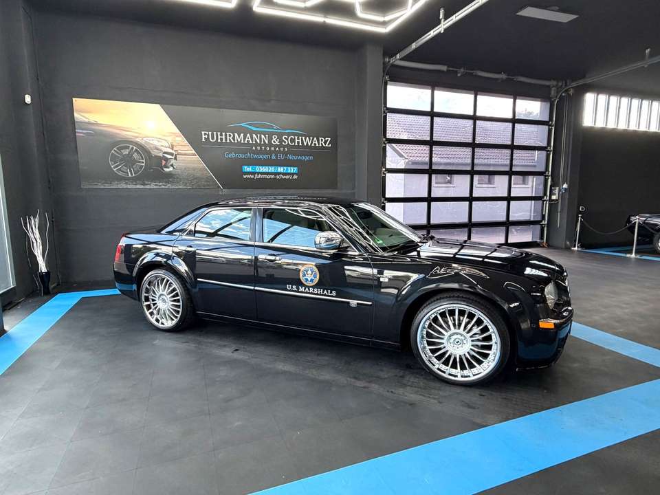 Chrysler 300C - Imagem 1