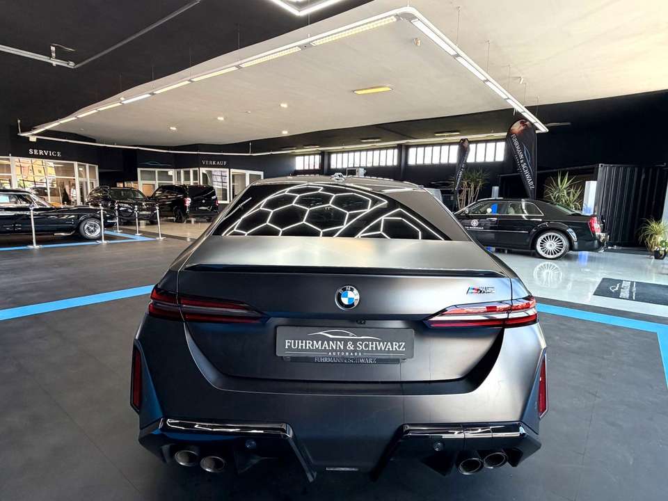 BMW M5 - Imagem 6