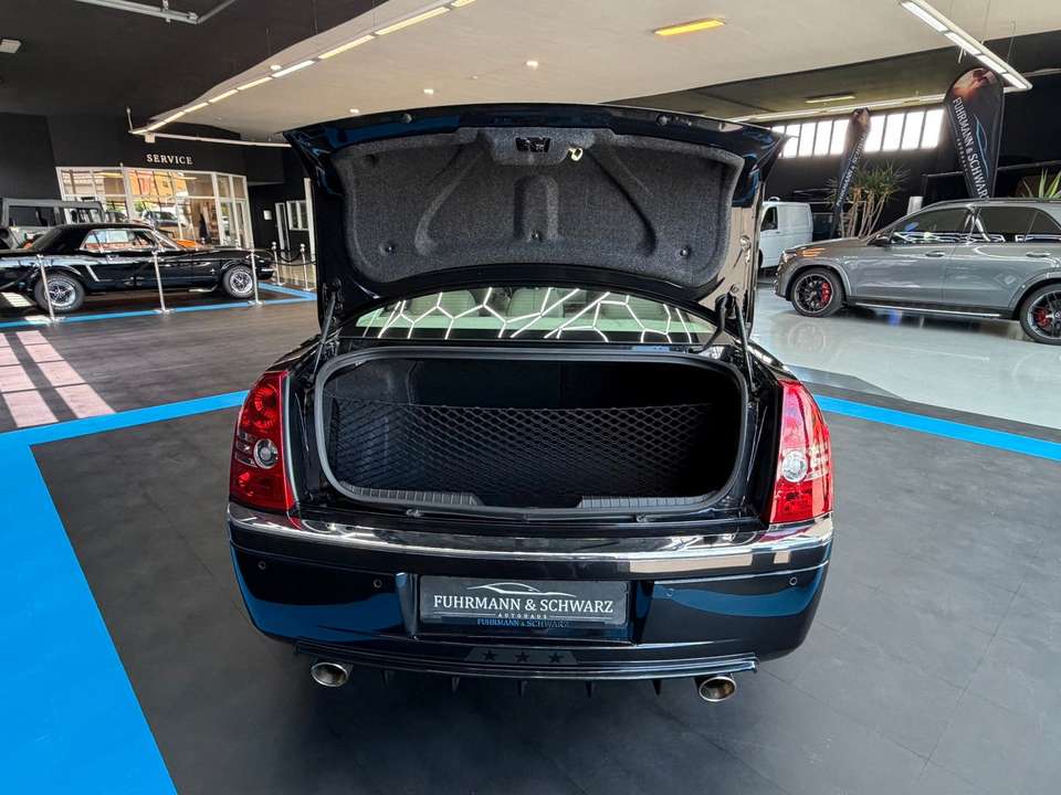 Chrysler 300C - Imagem 9