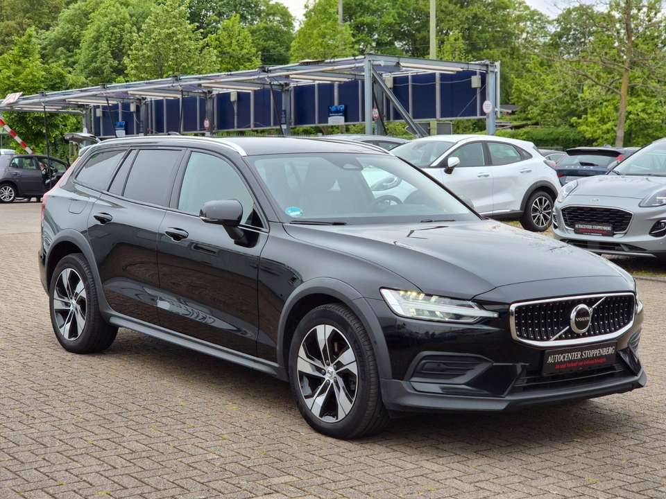 Volvo V60 Cross Country - Imagem 2