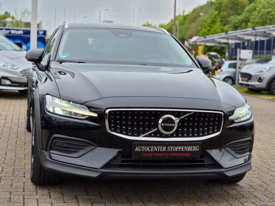 Volvo V60 Cross Country - Imagem 4