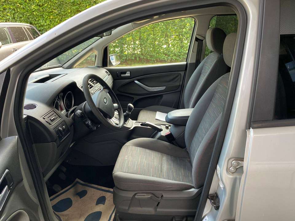 Ford C-Max - Imagem 12