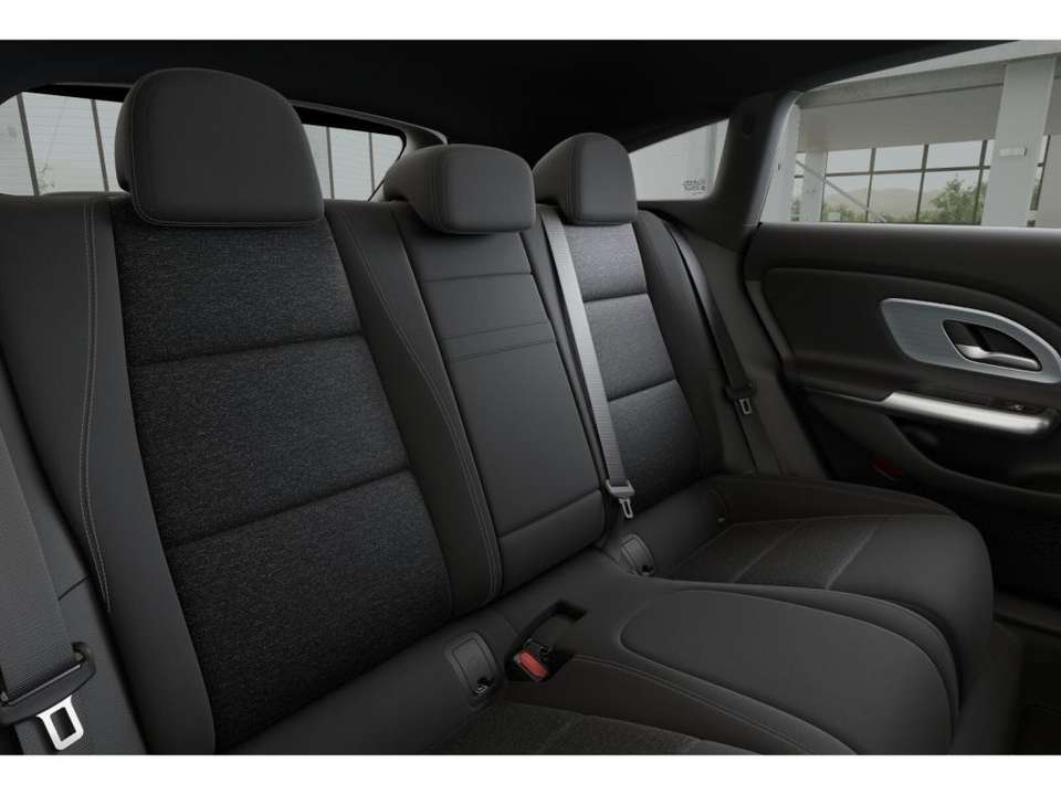Mercedes-Benz CLA 180 - Imagem 9