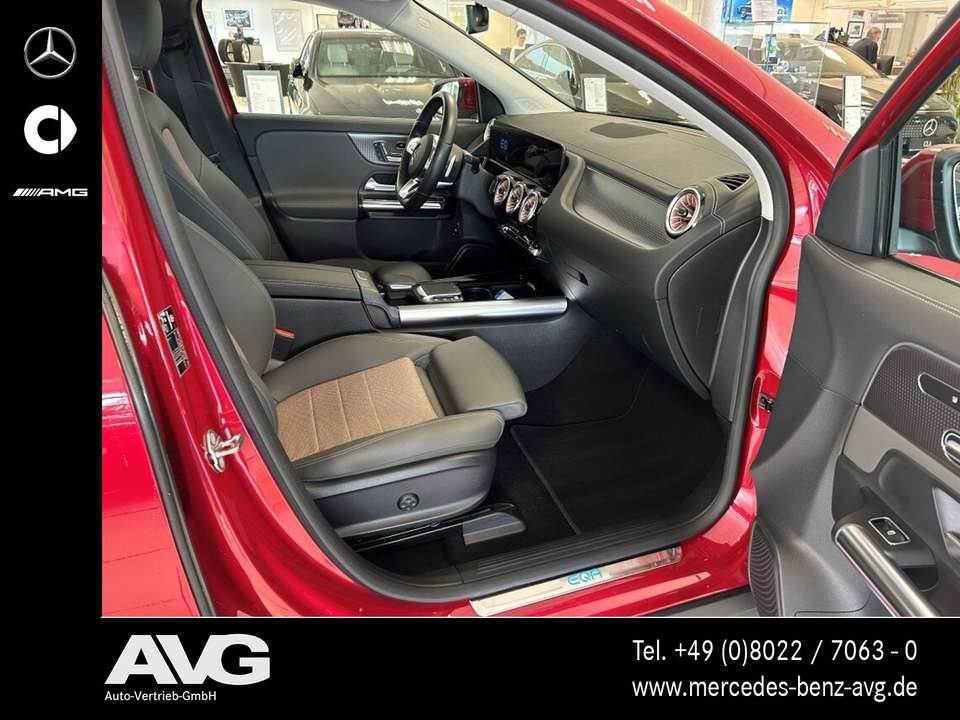 Mercedes-Benz EQA 300 - Imagem 7