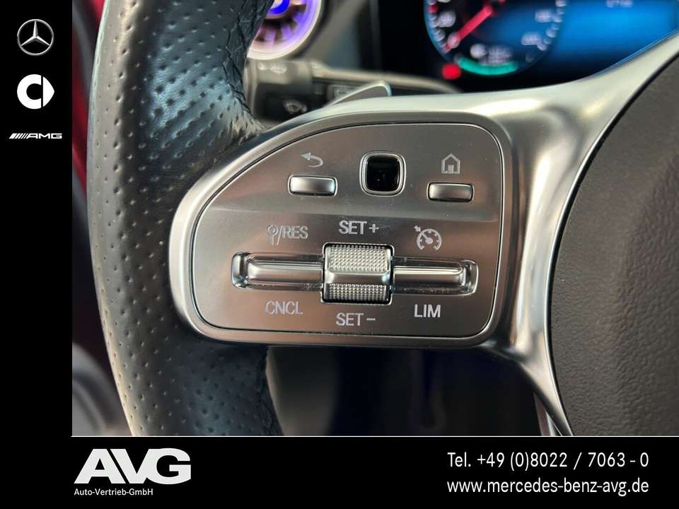 Mercedes-Benz EQA 300 - Imagem 11