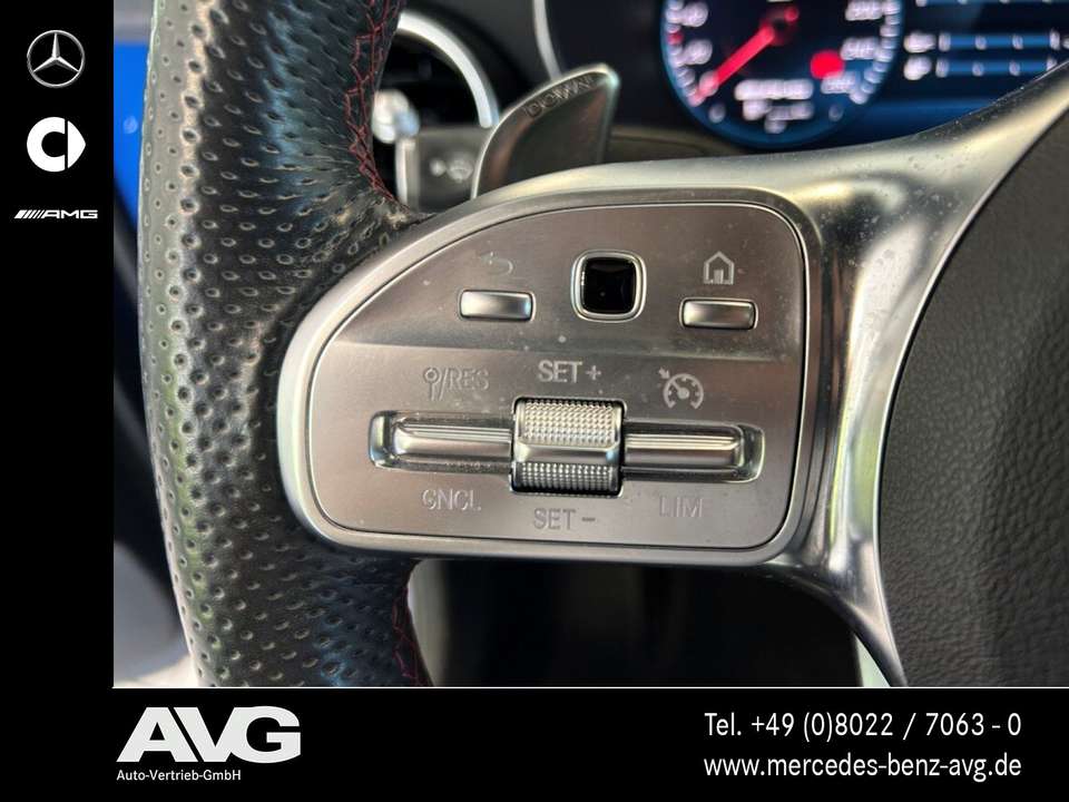 Mercedes-Benz GLC 43 AMG - Imagem 12