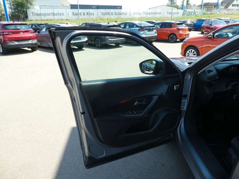 Peugeot 2008 - Imagem 8