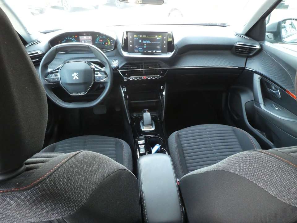 Peugeot 2008 - Imagem 11