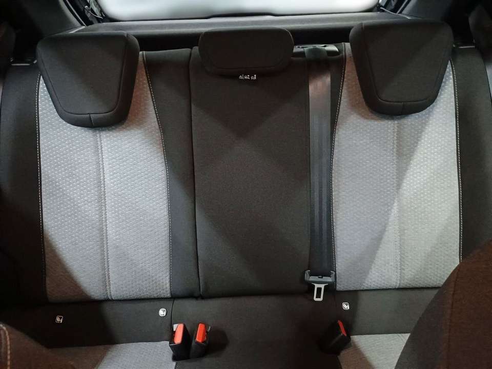 Opel Corsa - Imagem 12