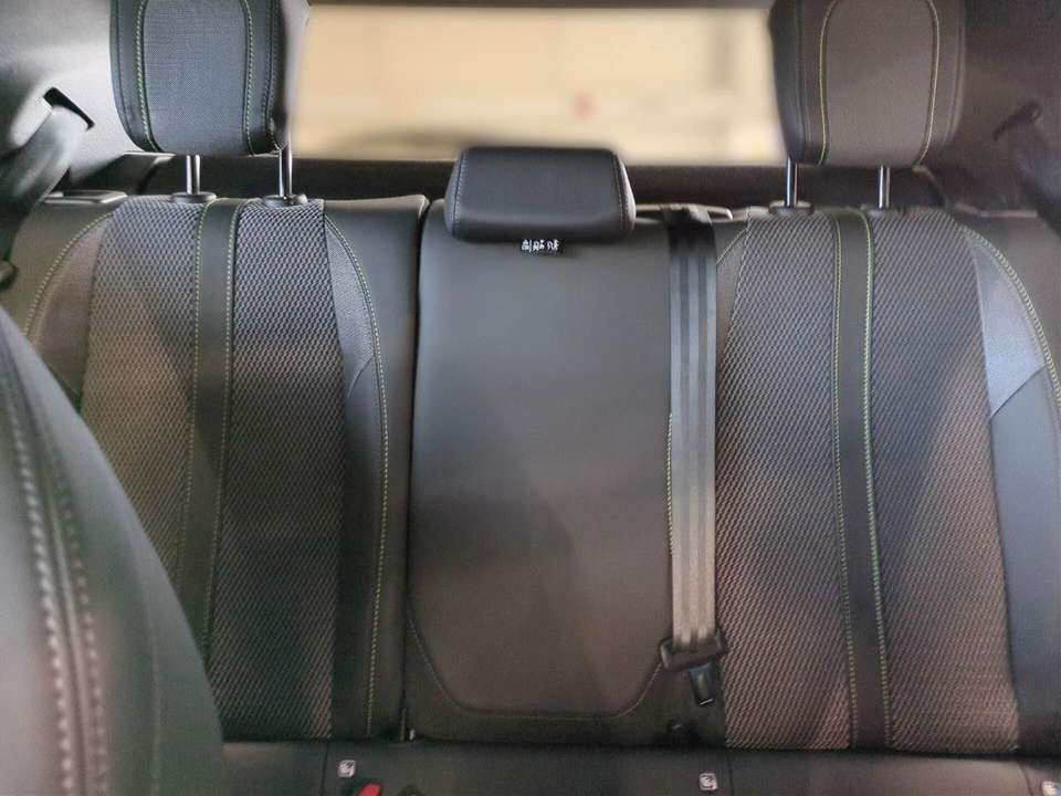 Peugeot 2008 - Imagem 13