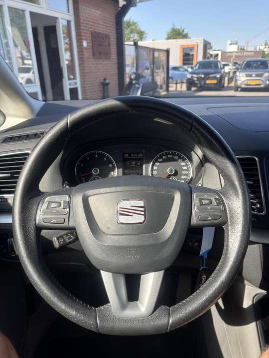 SEAT Alhambra - Imagem 6