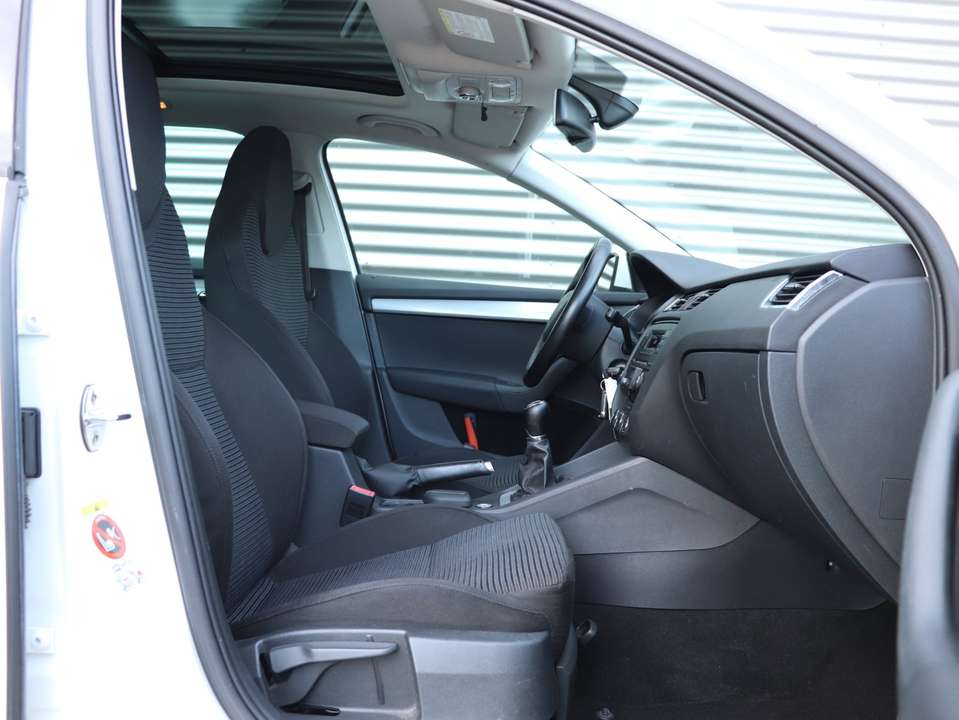 Skoda Octavia - Imagem 8