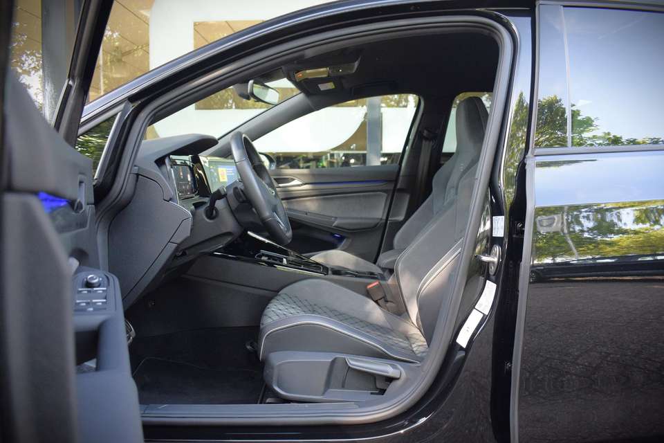 Volkswagen Golf - Imagem 4