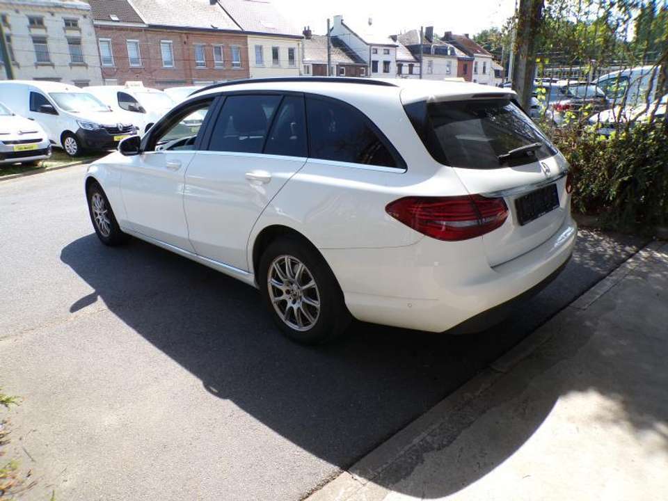 Mercedes-Benz C 180 - Imagem 4