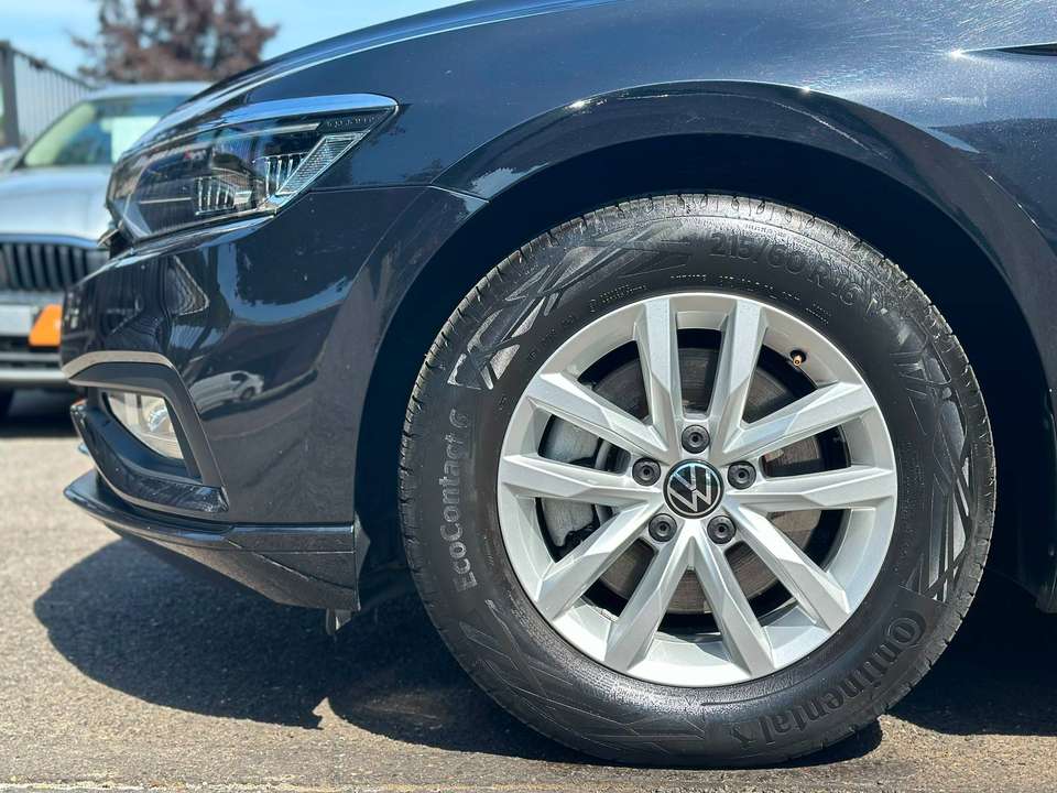 Volkswagen Passat Variant - Imagem 2