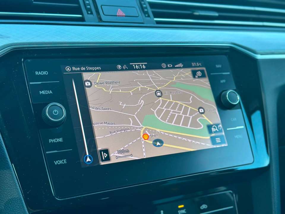 Volkswagen Passat Variant - Imagem 12