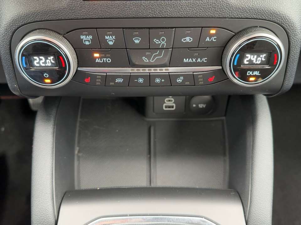 Ford Kuga - Imagem 13