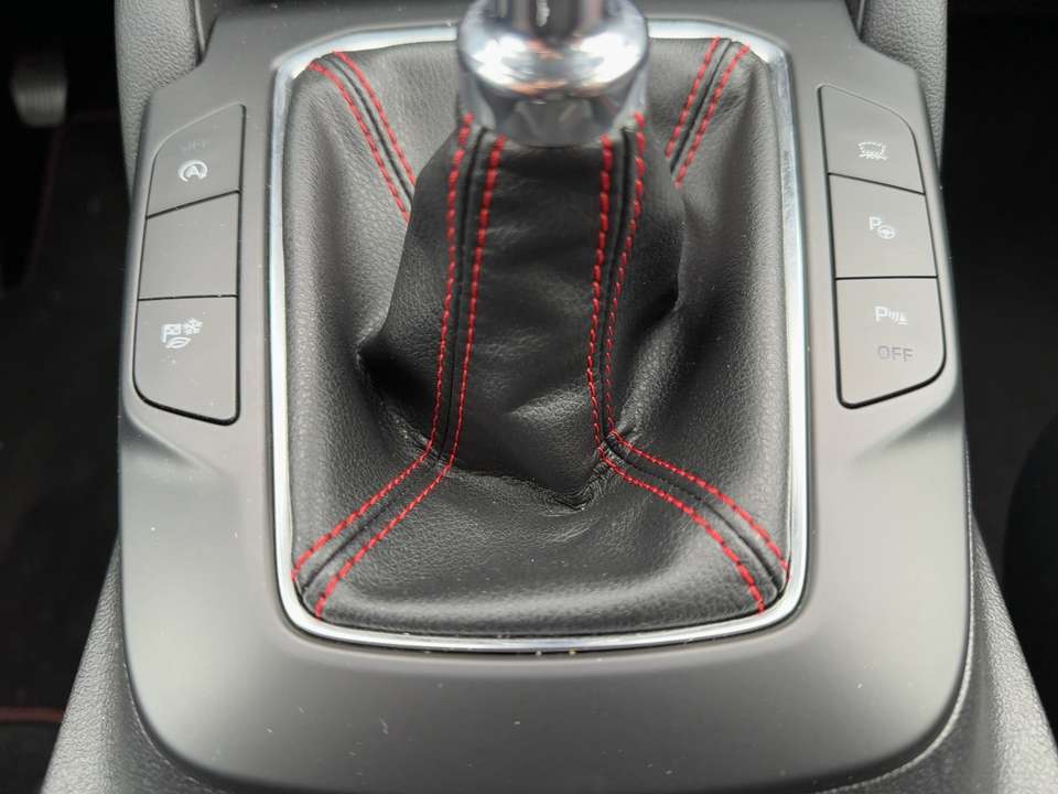 Ford Kuga - Imagem 14