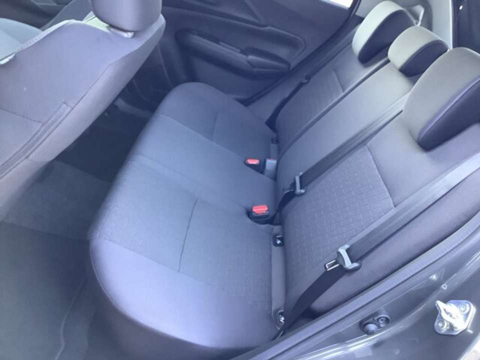 Suzuki Swift - Imagem 14